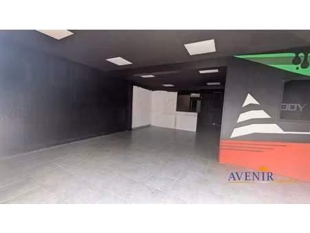 local commercial 115 m² à louer à plan-de-cuques