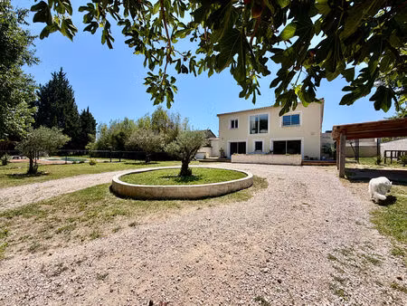 maison bagnols sur cèze - 7 pièces - 220 m²