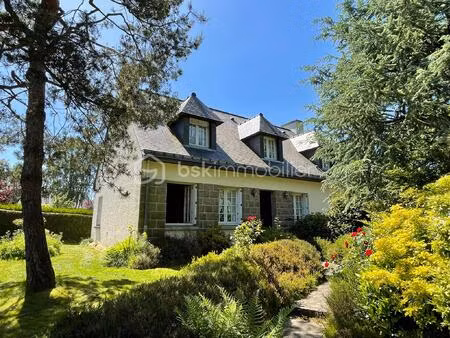 maison traditionnelle de 118 m² à le chatellier