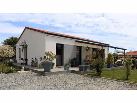 maison maringues plain-pied 4 pièces 90 m2