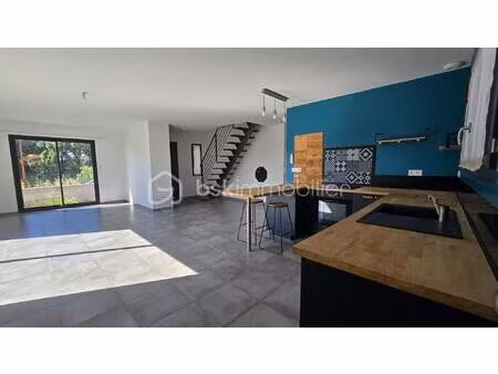 maison de 102 m² à montesquieu-des-alberes