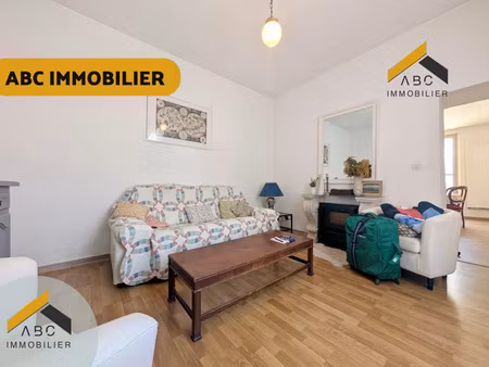 maison de ville - 2 chambres - 90 m2 avec belle terrasse en centre-ville d’orange