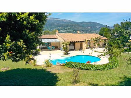 villa peymeinade 177 m² avec piscine et jardin 2230 m²