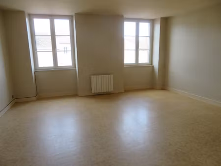 appartement t3 en duplex en centre-ville