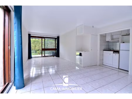 studio avec grand jardin a louer - fontenay-le-fleury - resi