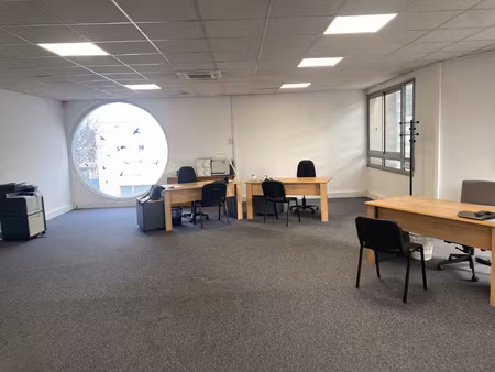 location d'un immeuble de bureaux indépendant à seyssinet-pa