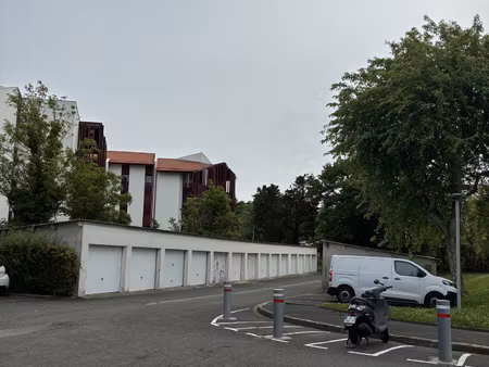 garage fermé anglet quartier saint-jean