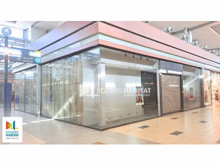 cellule centre commercial auchan