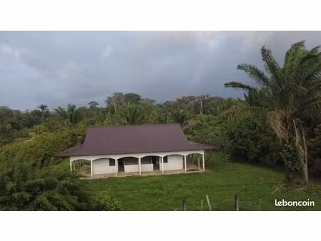 terrain 20 025 m² mana