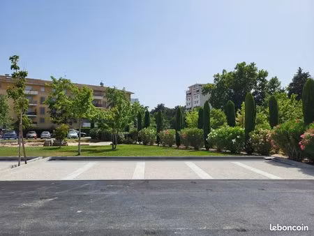parking à louer aix en provence