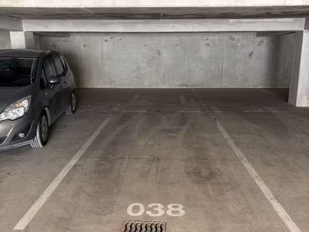 parking betheny 25m2