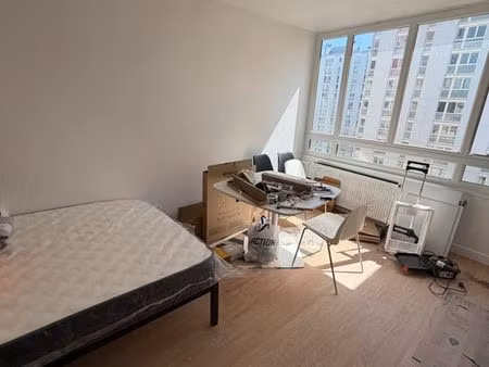 grand studio renové