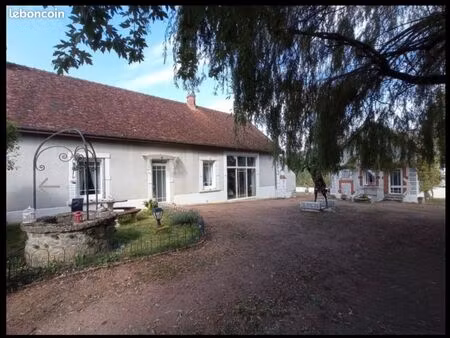 2 maisons sur un terrain de 2700m2