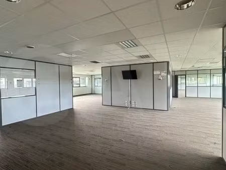 bureaux 250 m²