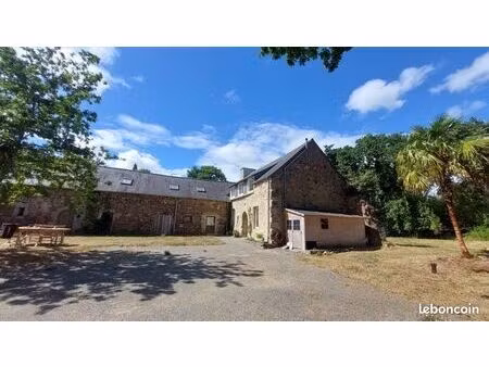 corps de ferme à vendre