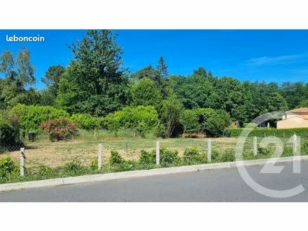 terrain 1 723 m² boulazac isle manoire
