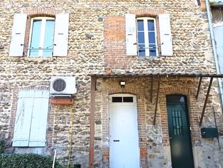 maison de village 51 m² saint-uze