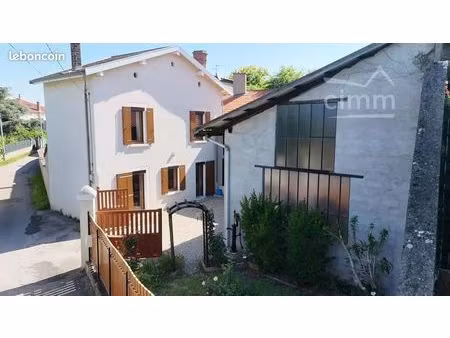 maison de village 3 pièces 93 m²