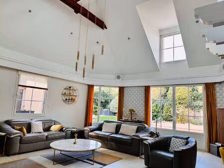 vente maison à montfort-sur-meu (35160) : à vendre / 258m² montfort-sur-meu