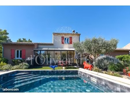 villa 6 pièces 151 m²