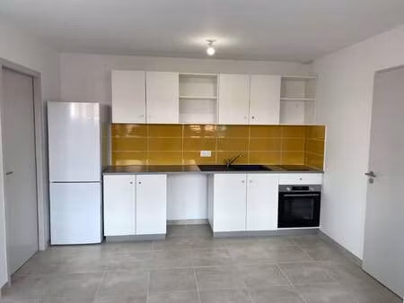 location appartement 2 pièces à challans (85300) : à louer 2 pièces / 35m² challans