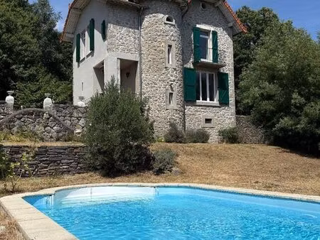 maison villa avec piscine