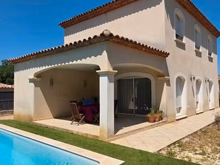 maison de 140m² à st mamert du gard - dpe classe a – piscine  4 chambres  panneaux solaire