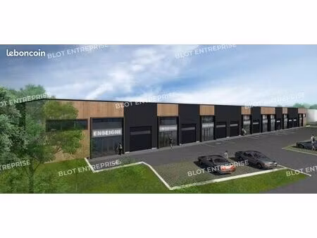local d'activité 321 m²