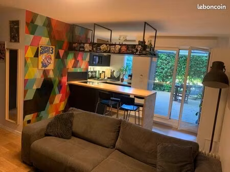 t2 rénové 44 m² – terrasse/jardin 22 m² – 2 parkings sécurisés – launaguet