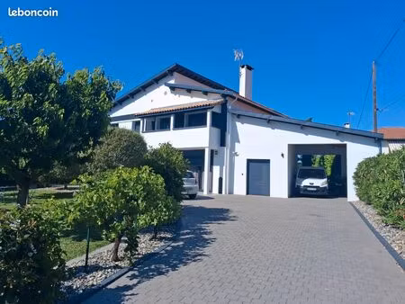 vend très belle maison