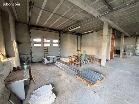 local d'activite / entrepot 180 m² - (31200) toulouse