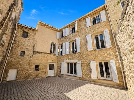immeuble de 3 appartements t3 à pélissanne