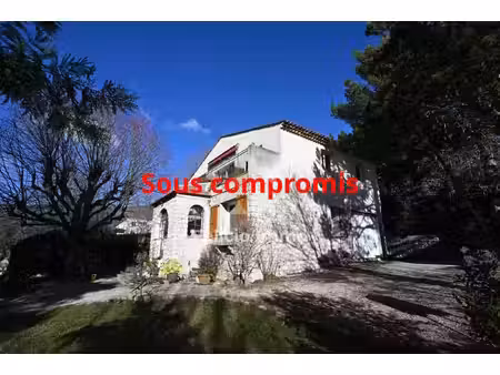 t3 lumineux dans villa - jardin privatif - rare sur le marche