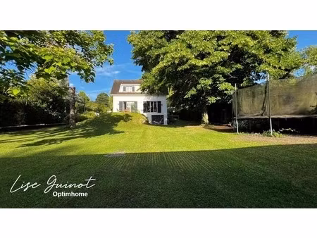 maison familiale - environnement enchanteur