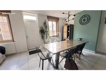 maison 6 pièces 104 m²