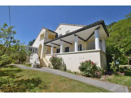 maison familiale spacieuse avec jardin et puits ! 5 chambres - mouleydier !