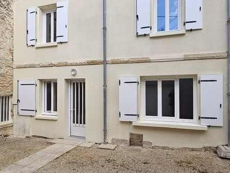 maison de ville en excellent etat