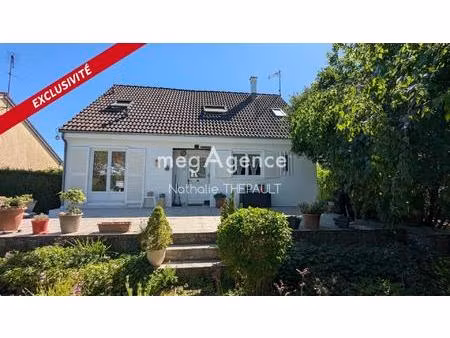 maison de 130m² de type f5.