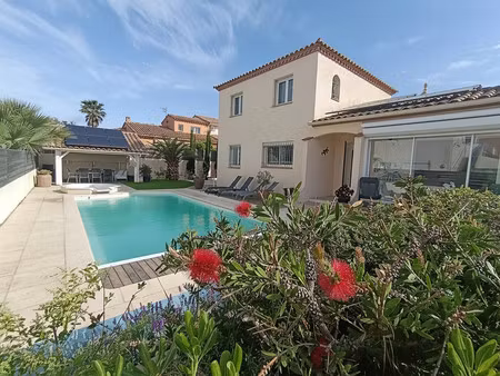 très jolie maison à deux pas des plages