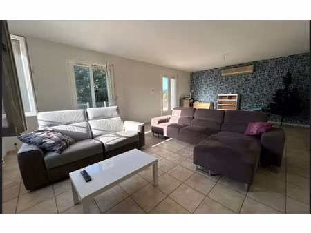 location appartement  m² t-5 à la chapelle-vendômoise  1 093 €