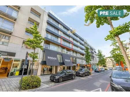 appartement met 2 slaapkamers in centrum roeselare te koop