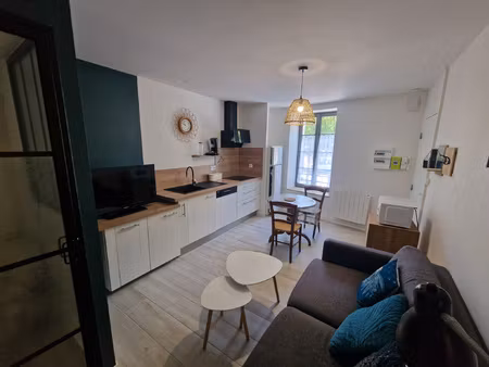 studio meublé avec coin nuit - centre labruguière