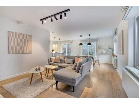 gerenoveerde woning met praktijk in centrum sint-idesbald