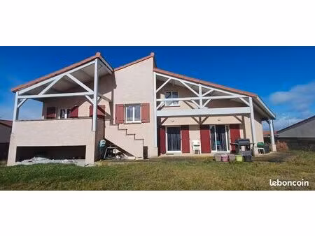 maison familiale à saint-bonnet-près-riom