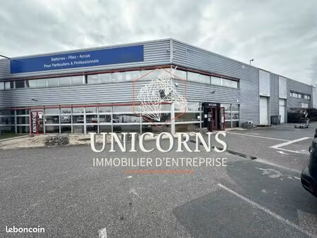 local industriel 583 m²