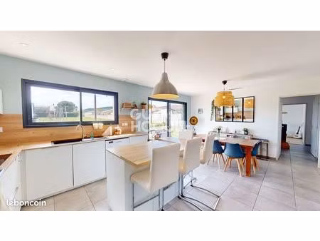 maison 4 pièces 102 m²