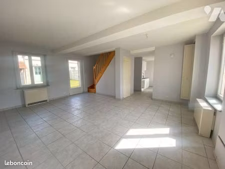 maison 3 pièces 74 m²