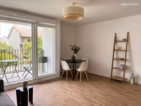 appartement 3 pièces 64 m²