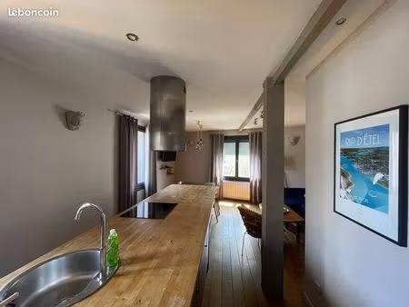 appartement 50m² – centre-ville  proche port – 730/mois