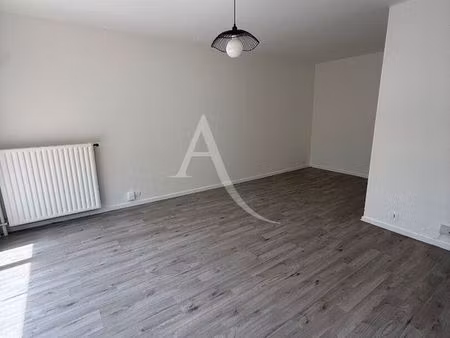 studio 1 pièce 33 m²